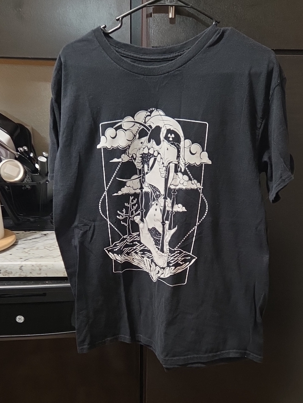 Threadless Black T‑Shirt with White Skull Graphic